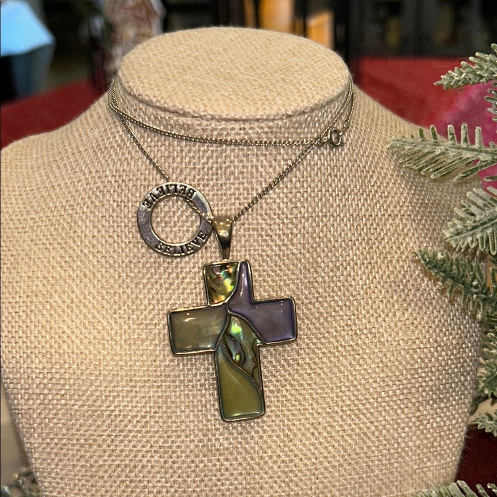 Elegant Multicolor Cross Pendant Necklace - Picture 3 of 7